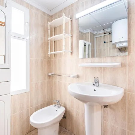 Niza 2-a Levante Apartment